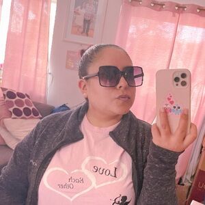 Meet your Posher, Jesica